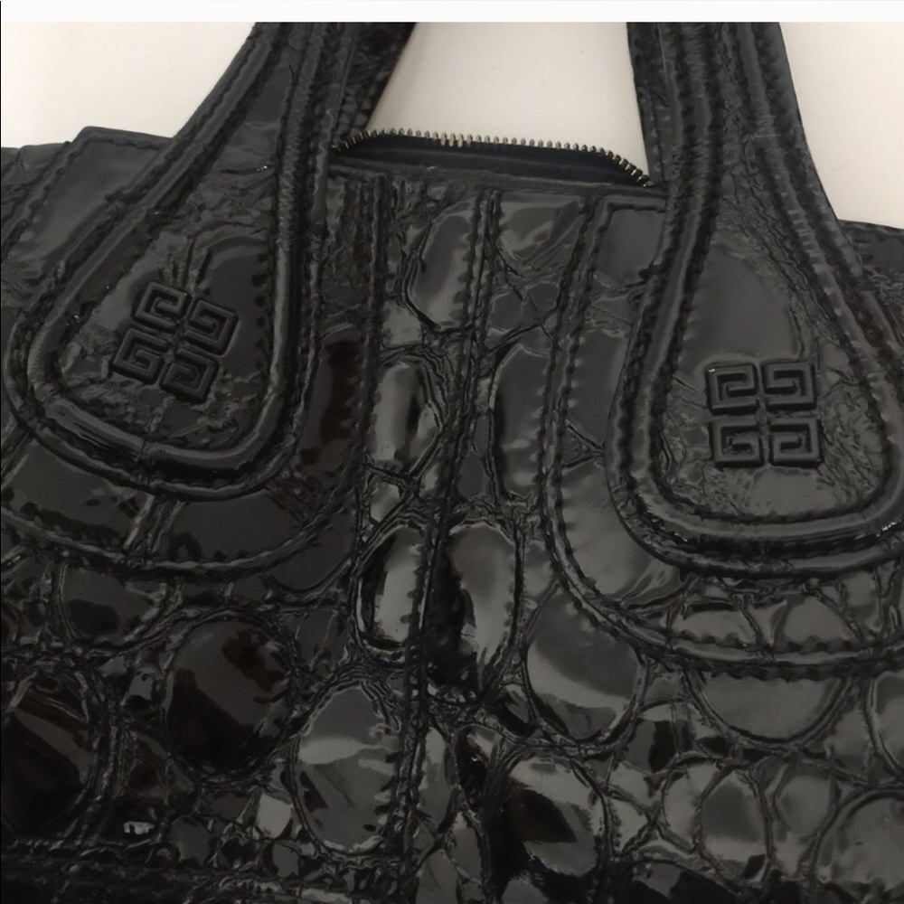 Givenchy 💯 authentic - Picture 2 of 4